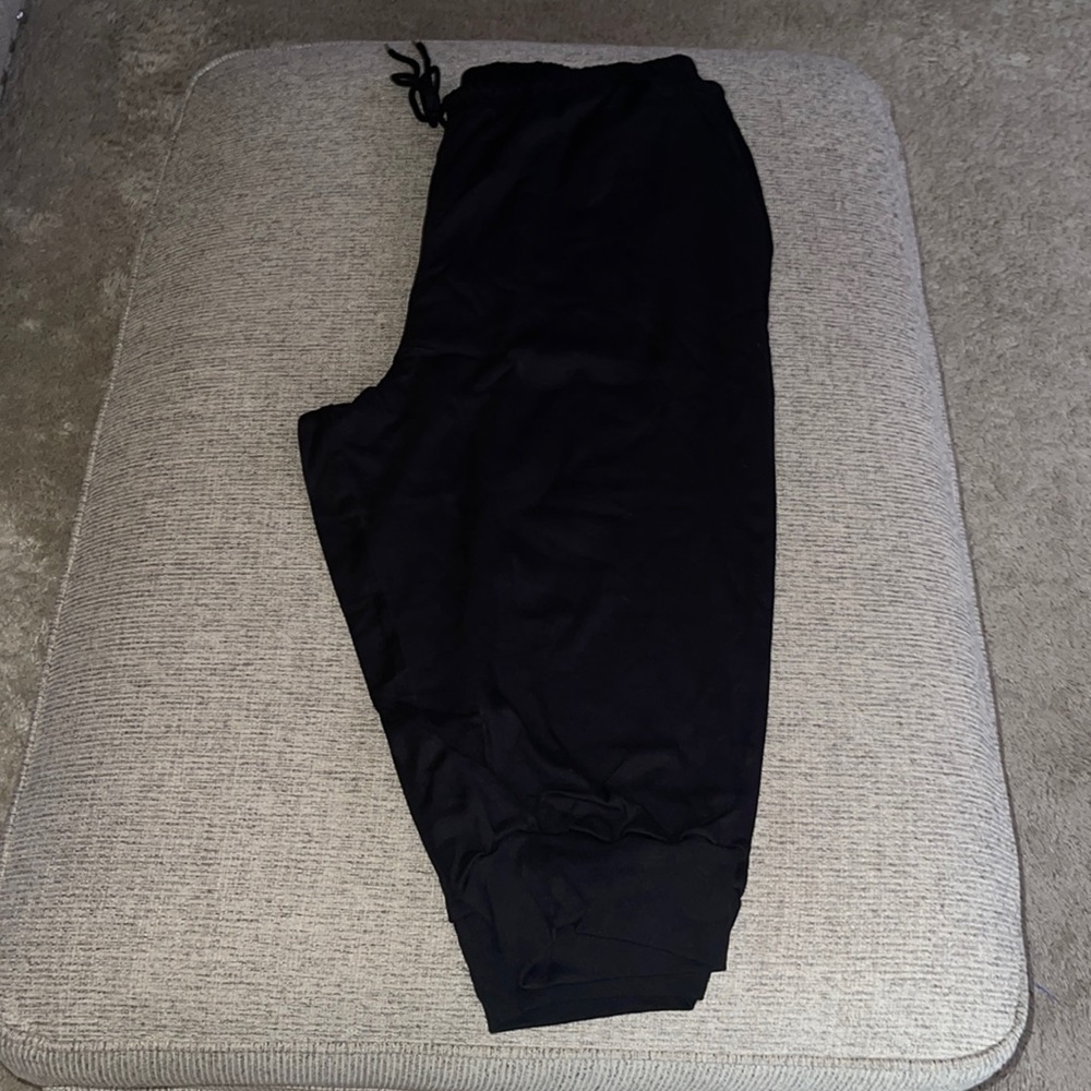 Capri pants